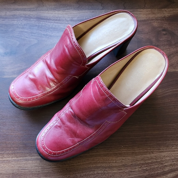 Franco Sarto Red Leather Loafer Mules - Picture 3 of 9